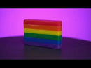  Gestreifte Seife im Regenbogen-Design